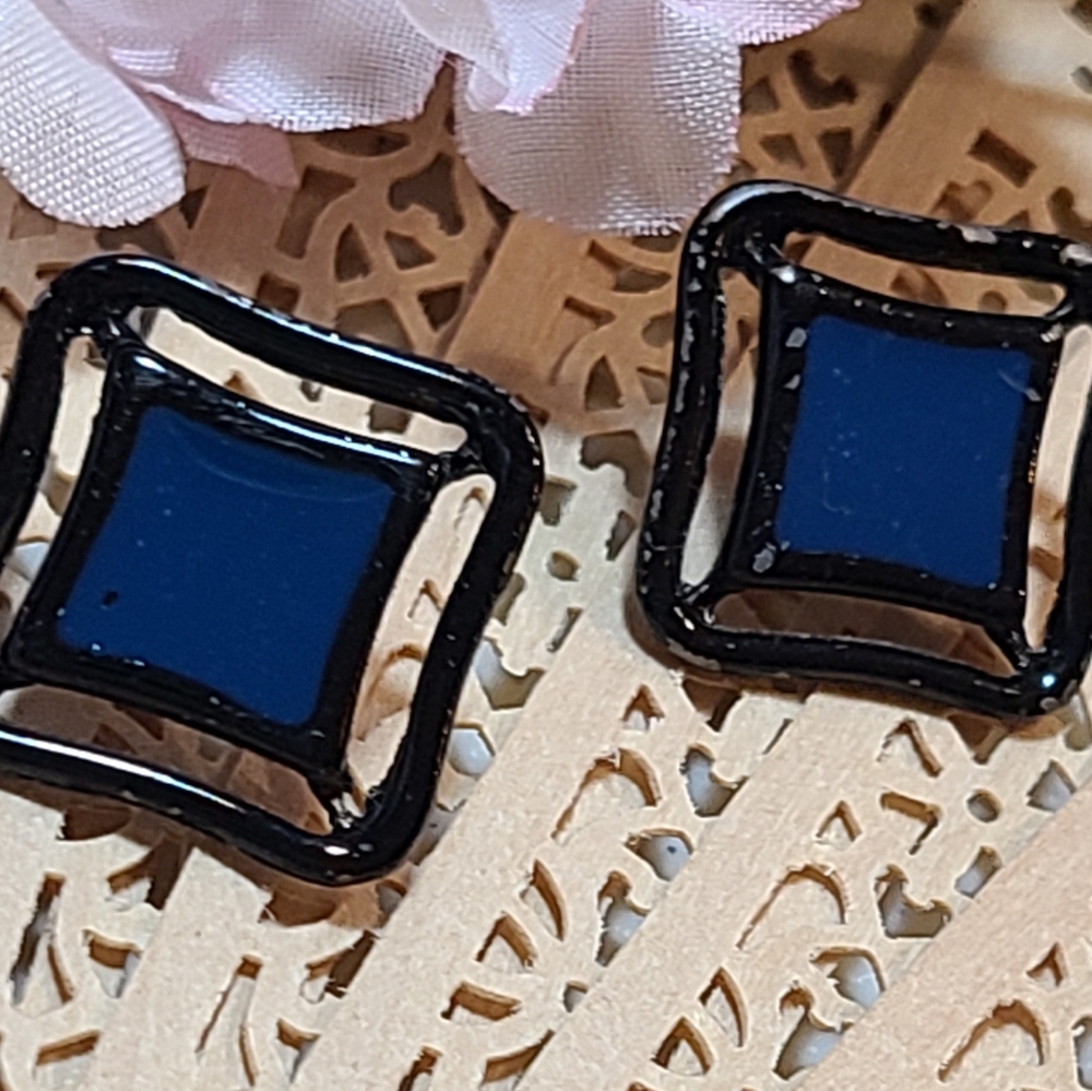 Ladies Earrings for sale today